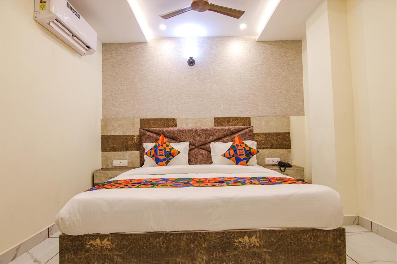 Fabhotel Meridian Inn Mohali Bagian luar foto