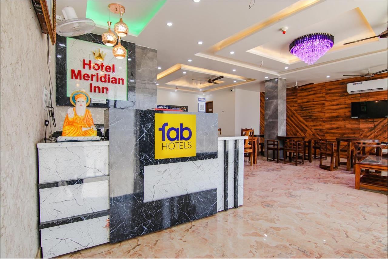 Fabhotel Meridian Inn Mohali Bagian luar foto