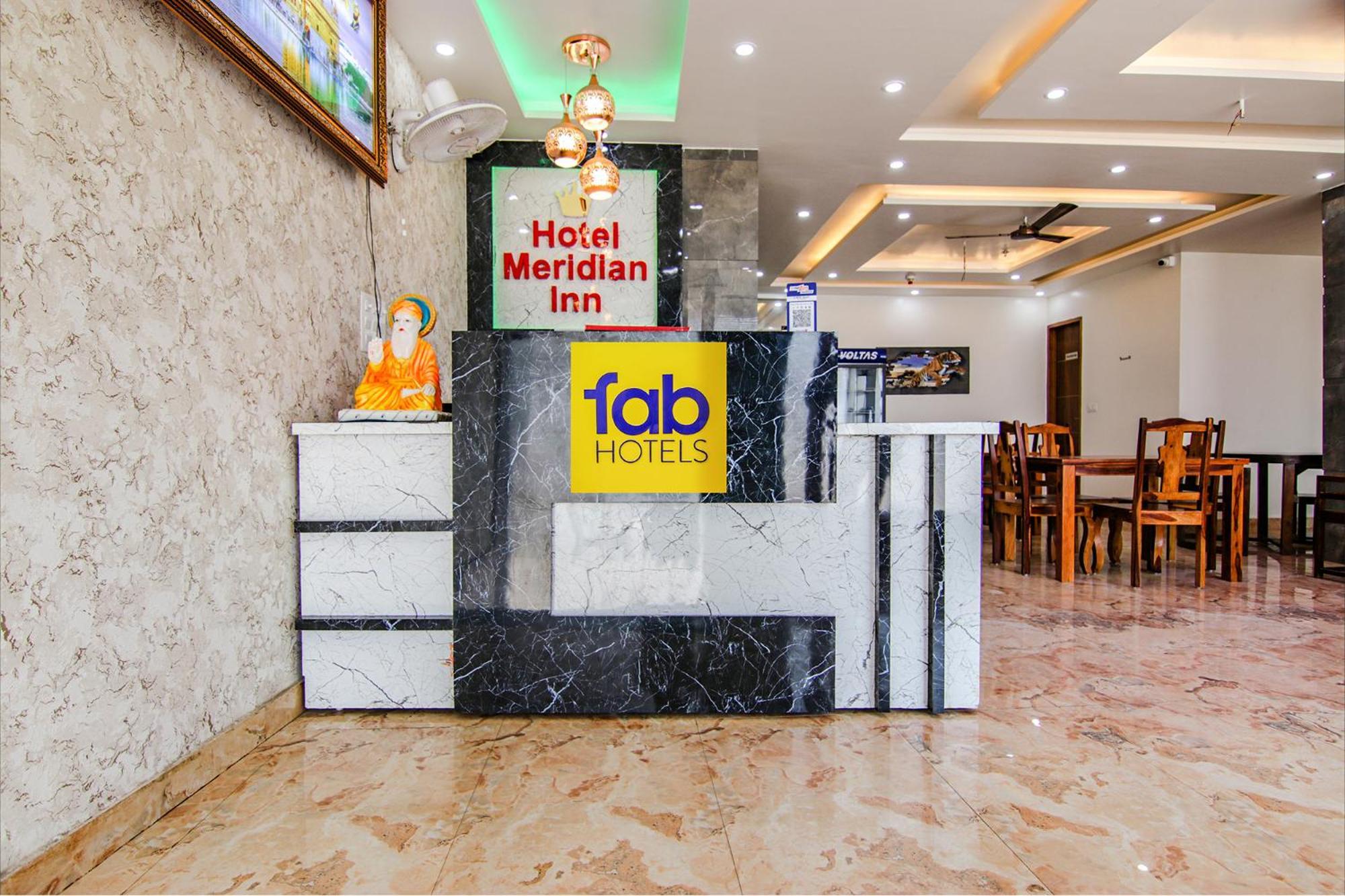 Fabhotel Meridian Inn Mohali Bagian luar foto
